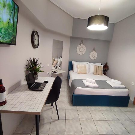 La Casa Di Chrysa Apartment Larissa Luaran gambar