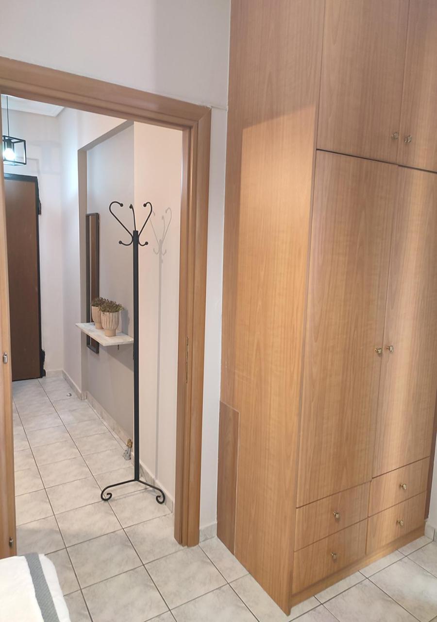 La Casa Di Chrysa Apartment Larissa Luaran gambar